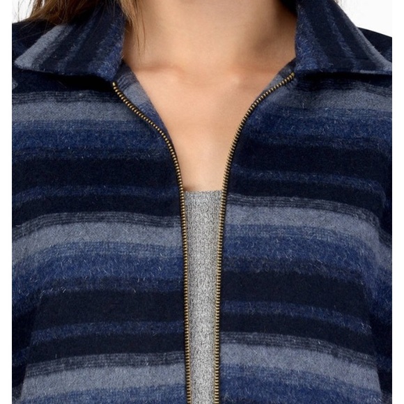 TOBI Cape Jacket - Picture 2 of 6